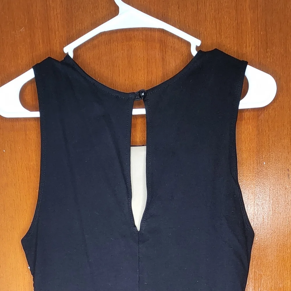 Dress - Picture 6 of 8